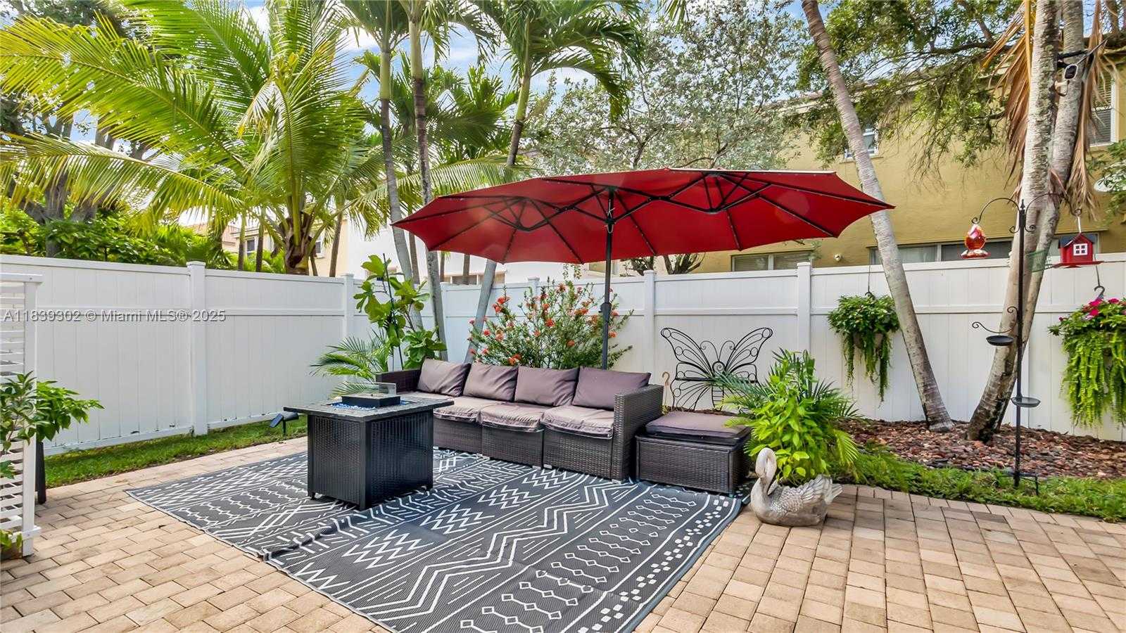 Small Image of 15521 SOUTH WEST 50TH CT, Miramar Number 35