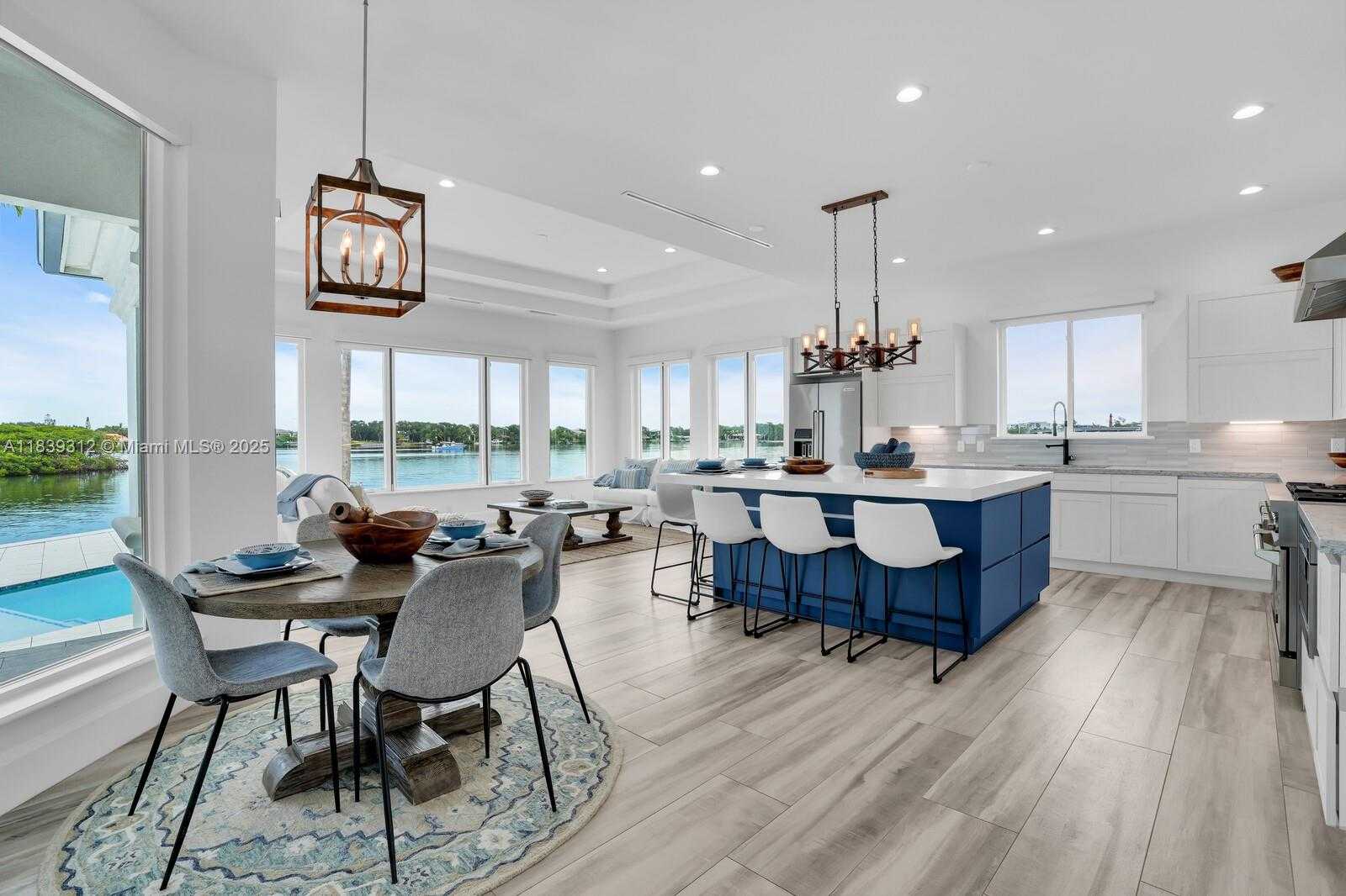 Small Image of 974 MARLIN DR, Jupiter Number 10