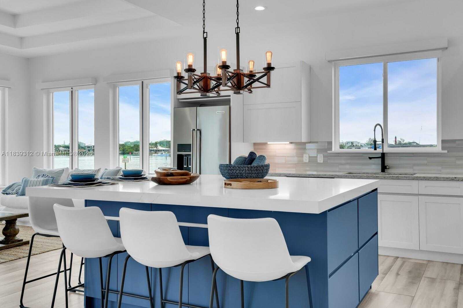 Small Image of 974 MARLIN DR, Jupiter Number 12