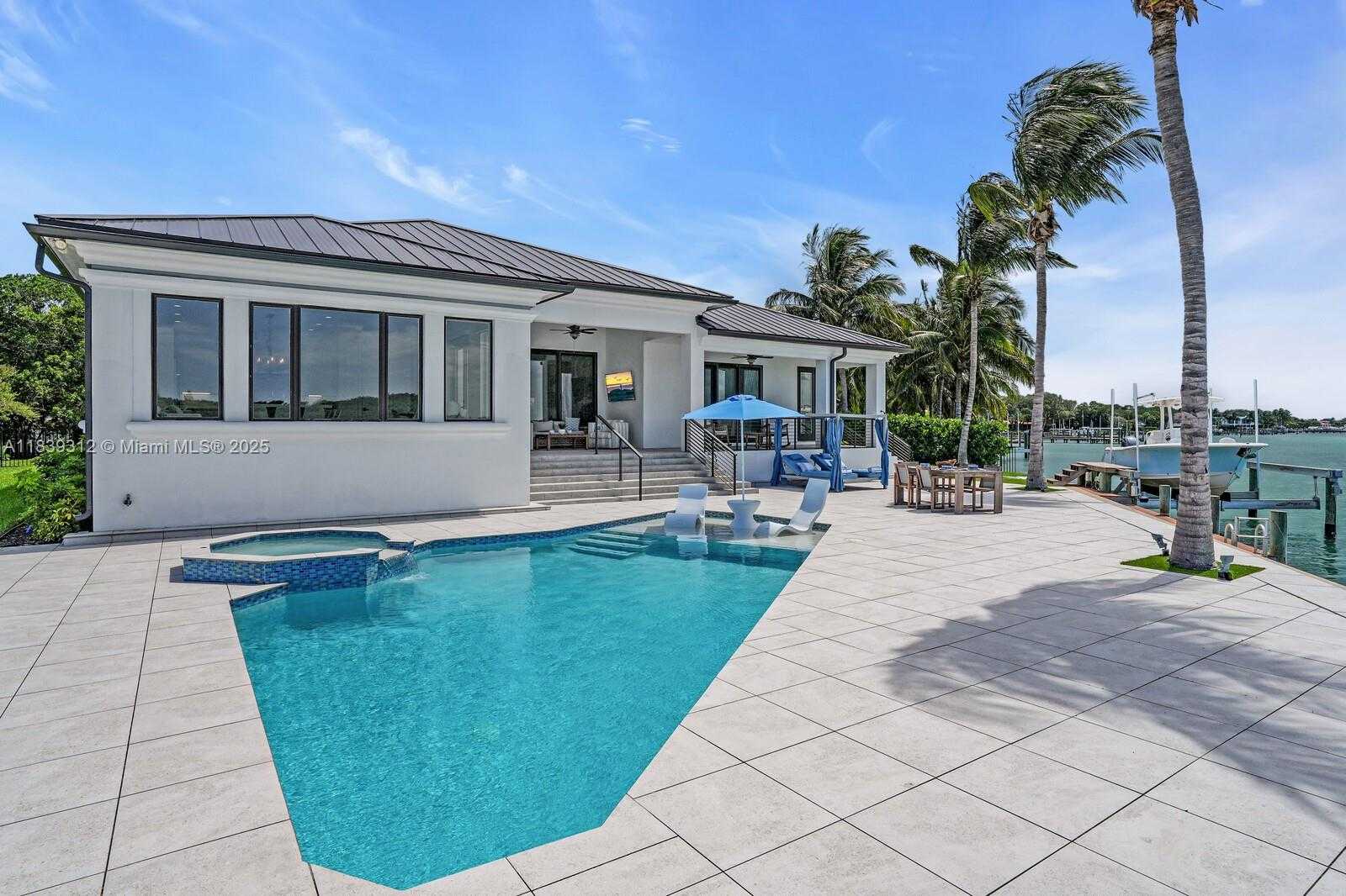 Small Image of 974 MARLIN DR, Jupiter Number 24