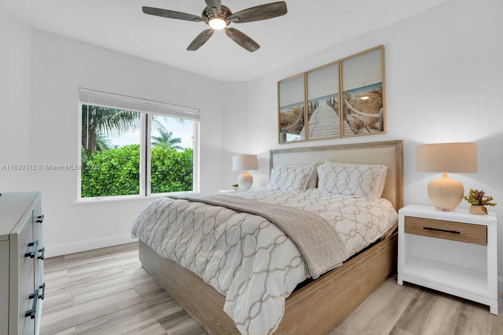 Small Image of 974 MARLIN DR, Jupiter Number 37