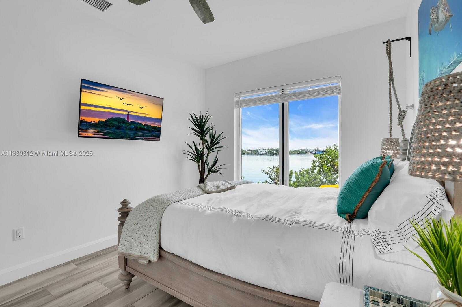 Small Image of 974 MARLIN DR, Jupiter Number 39