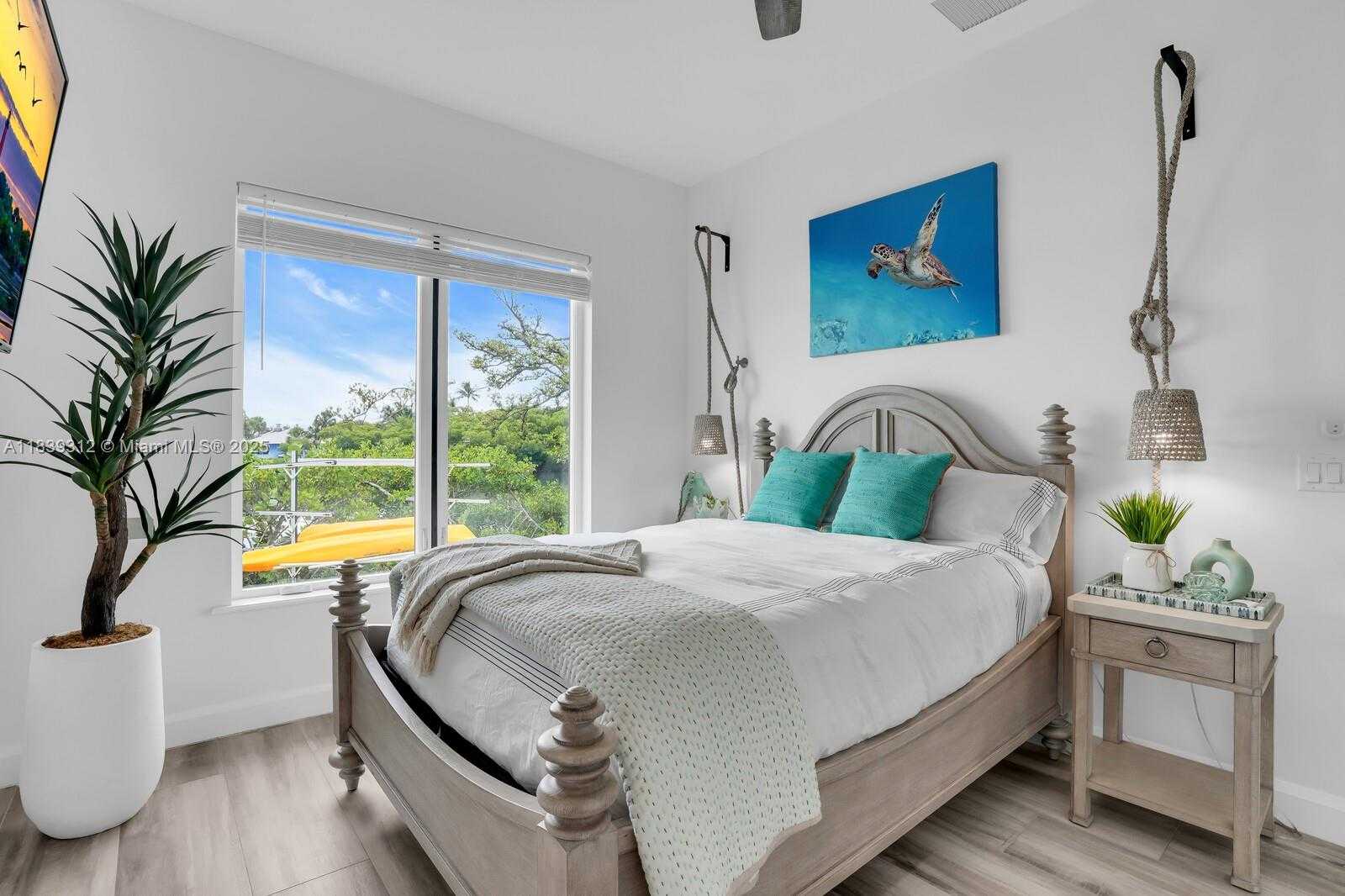 Small Image of 974 MARLIN DR, Jupiter Number 40