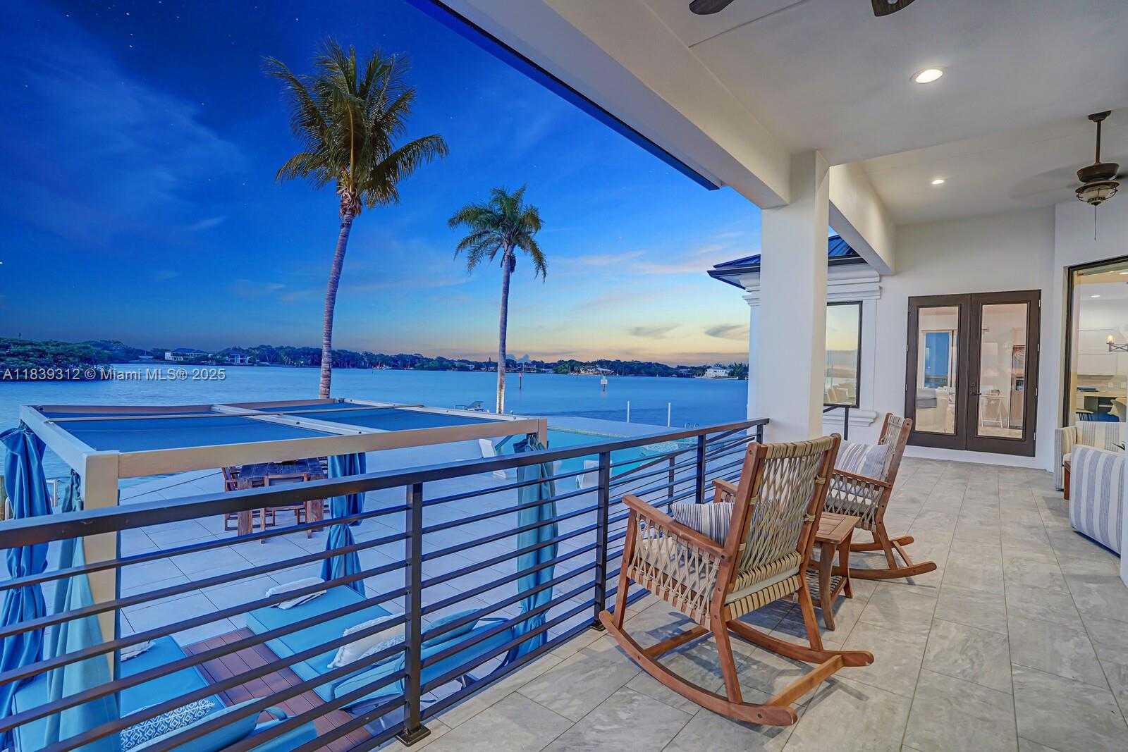 Small Image of 974 MARLIN DR, Jupiter Number 44