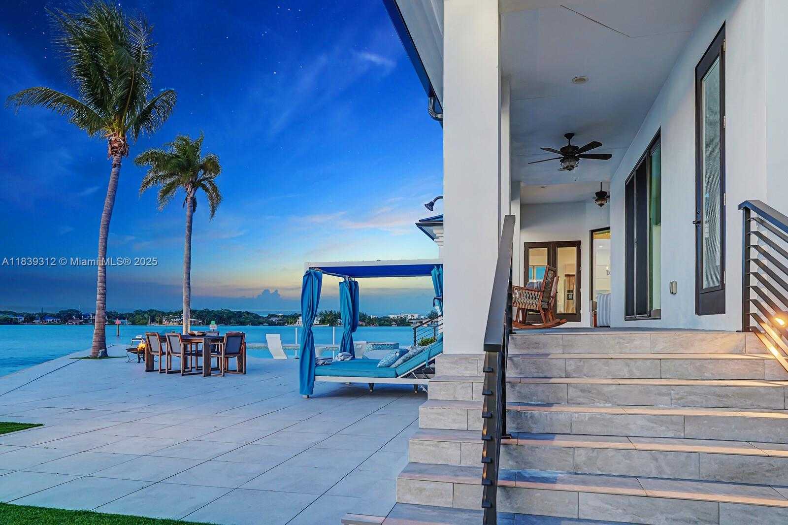 Small Image of 974 MARLIN DR, Jupiter Number 45