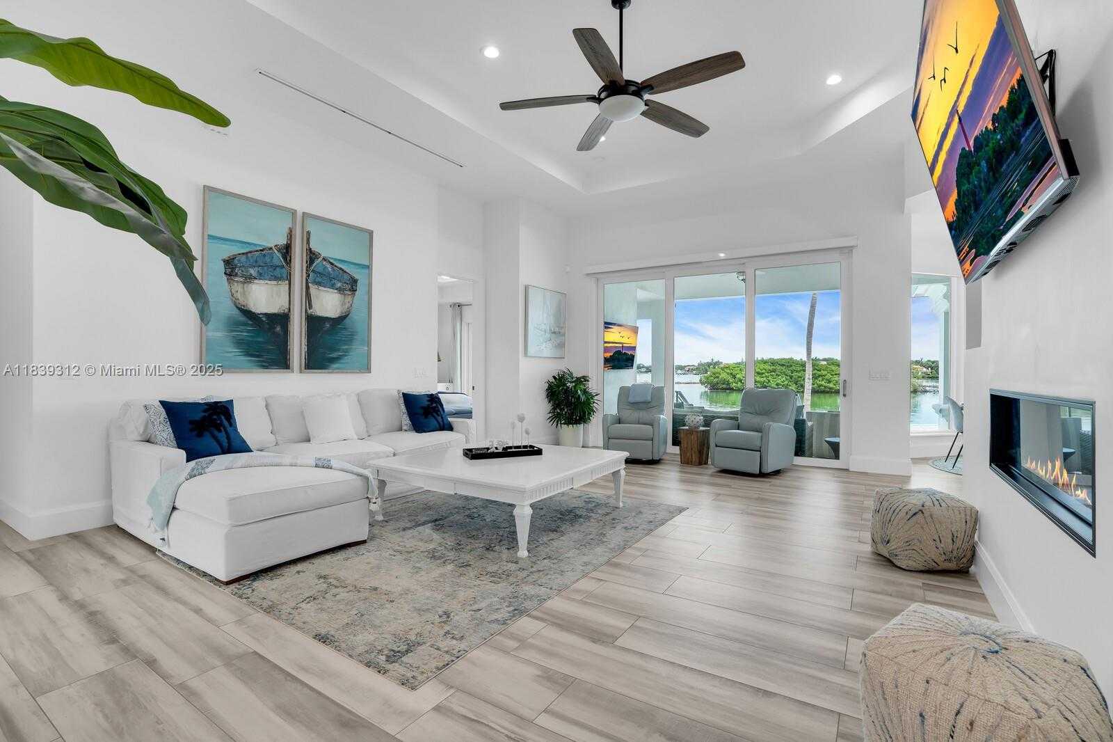 Small Image of 974 MARLIN DR, Jupiter Number 5