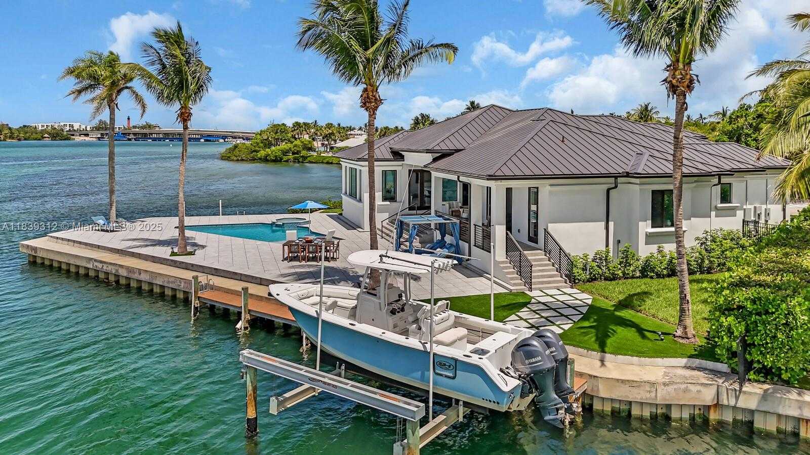 Small Image of 974 MARLIN DR, Jupiter Number 53