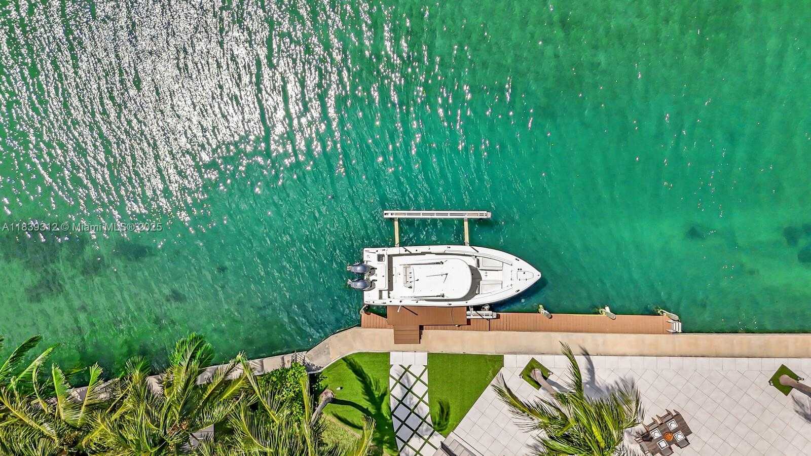 Small Image of 974 MARLIN DR, Jupiter Number 54