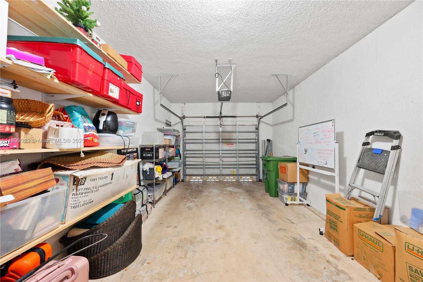 Small Image of 1424 BARCELONA WAY, Weston Number 13