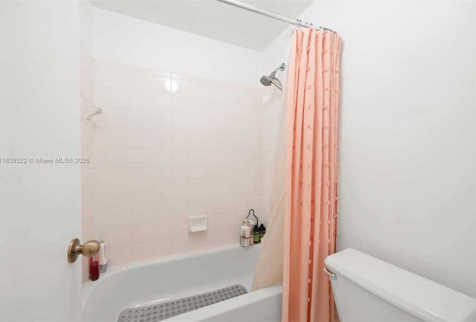 Small Image of 1424 BARCELONA WAY, Weston Number 18