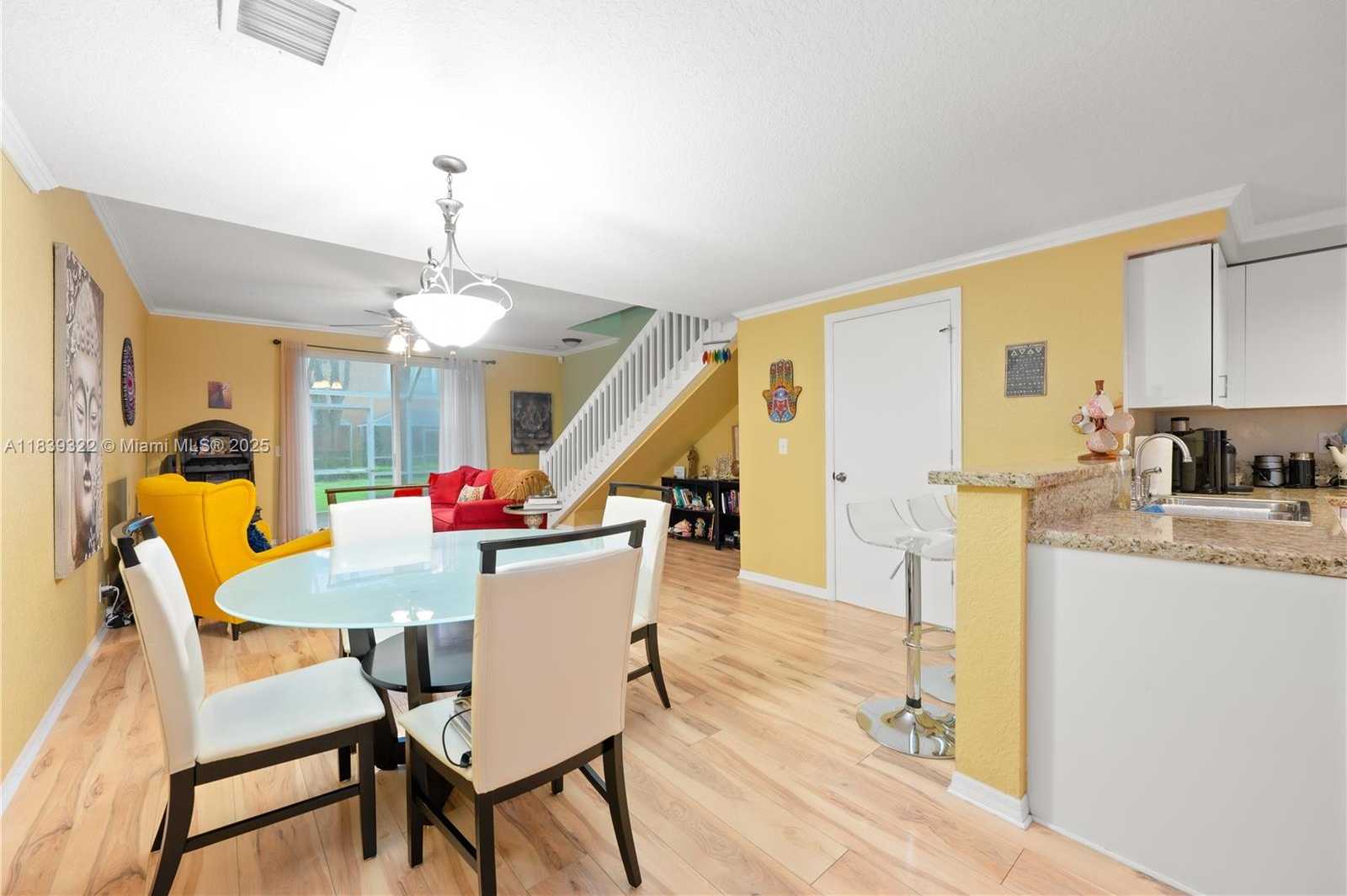 Small Image of 1424 BARCELONA WAY, Weston Number 3
