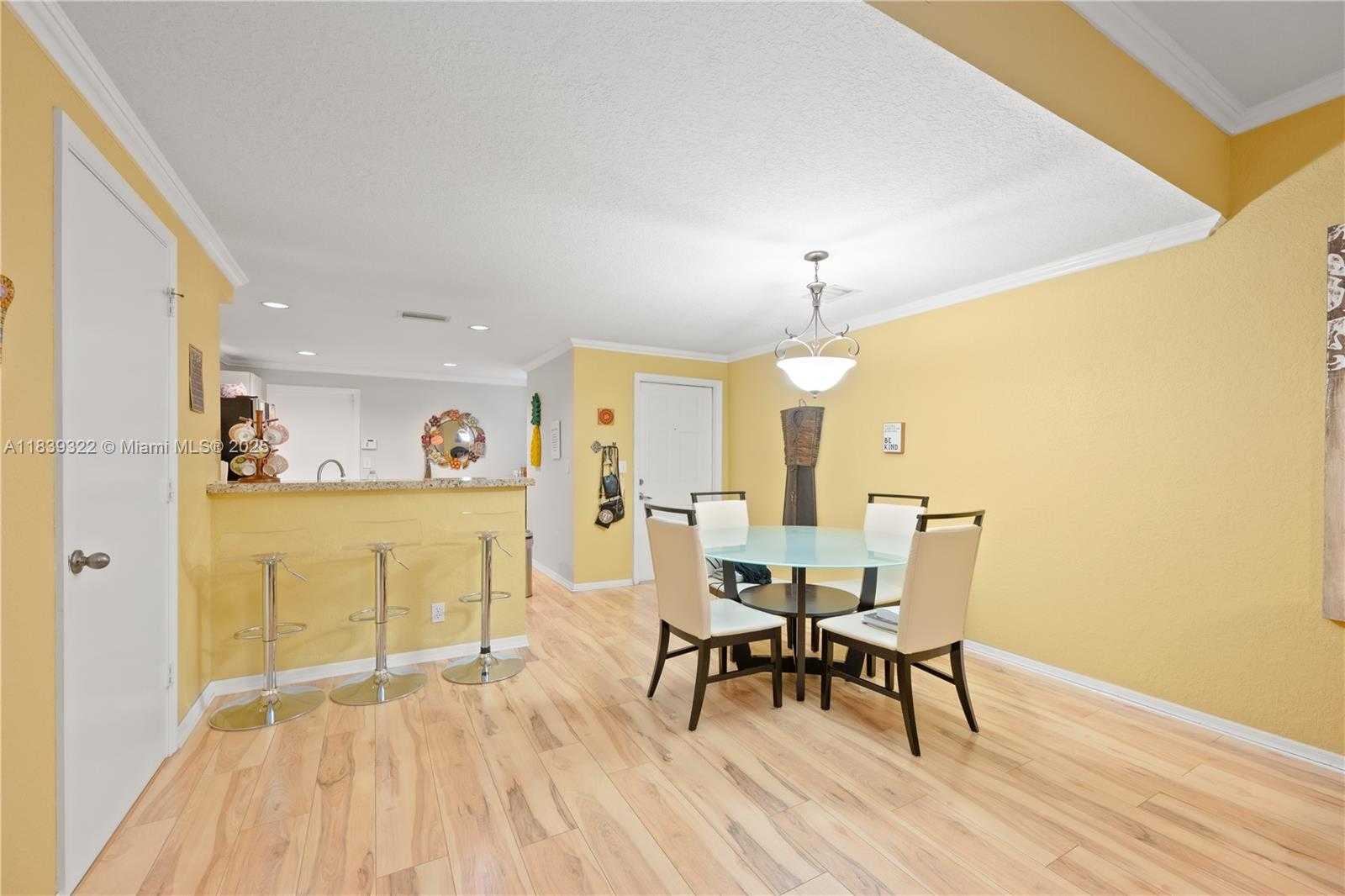 Small Image of 1424 BARCELONA WAY, Weston Number 6