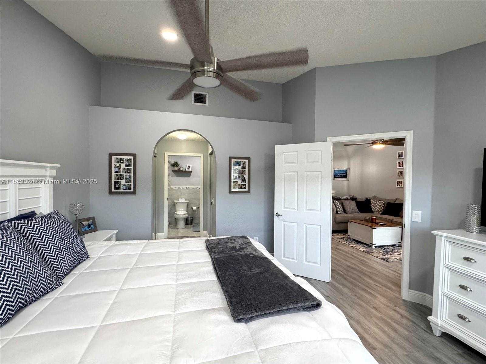 Small Image of 5928 NORTH WEST 93RD TER, Tamarac Number 19