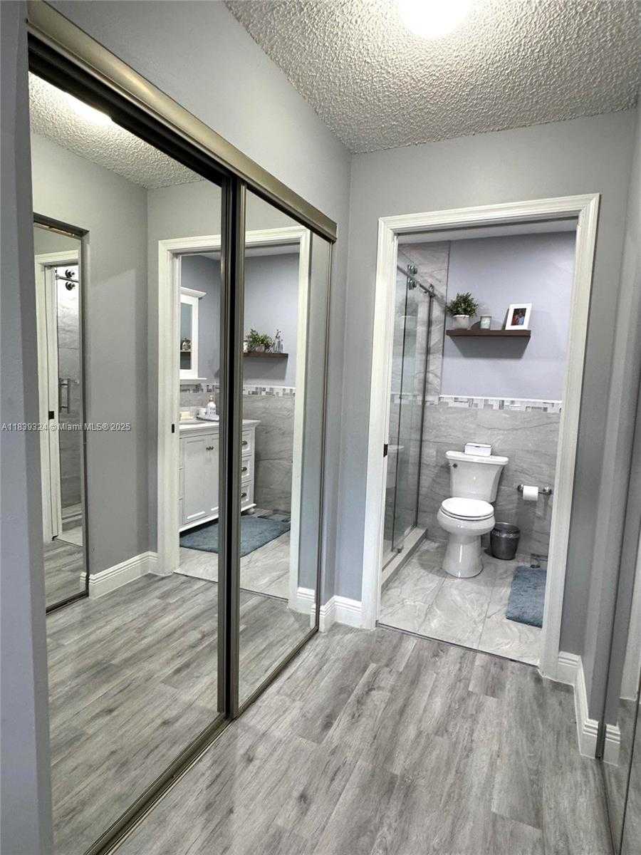 Small Image of 5928 NORTH WEST 93RD TER, Tamarac Number 21