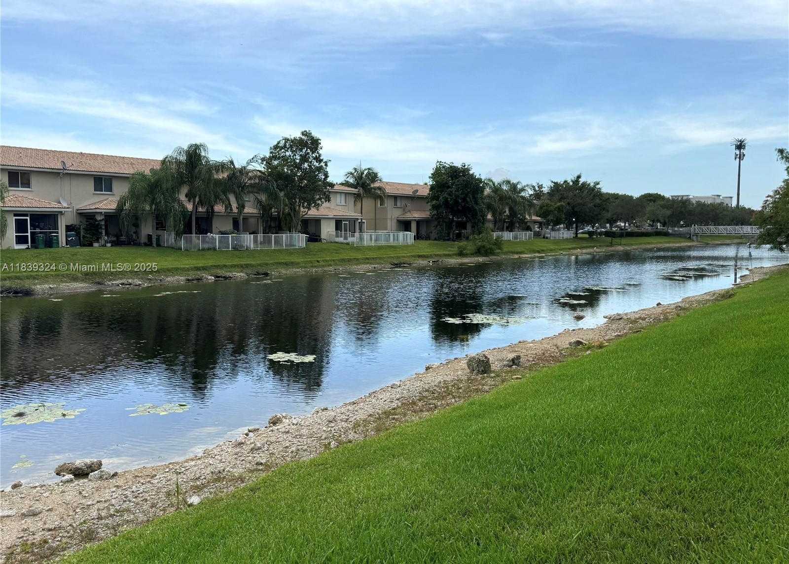 Small Image of 5928 NORTH WEST 93RD TER, Tamarac Number 35
