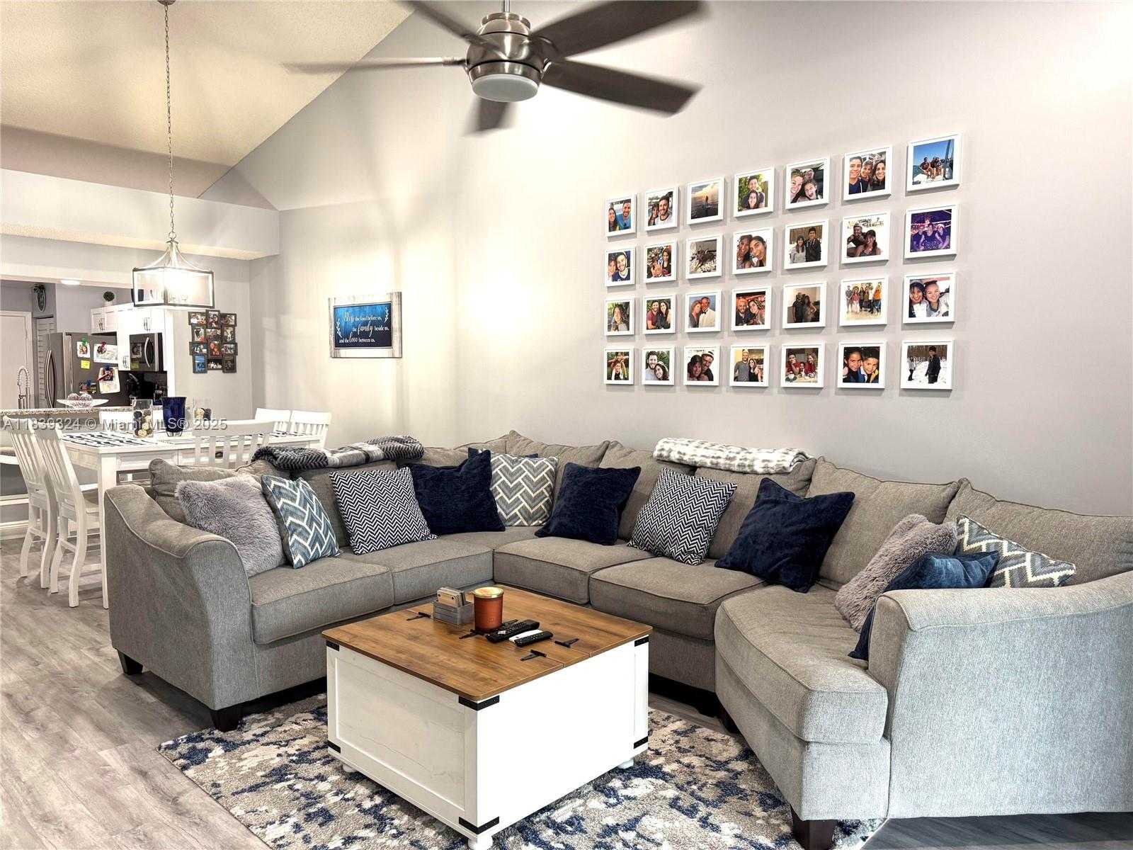 Small Image of 5928 NORTH WEST 93RD TER, Tamarac Number 37