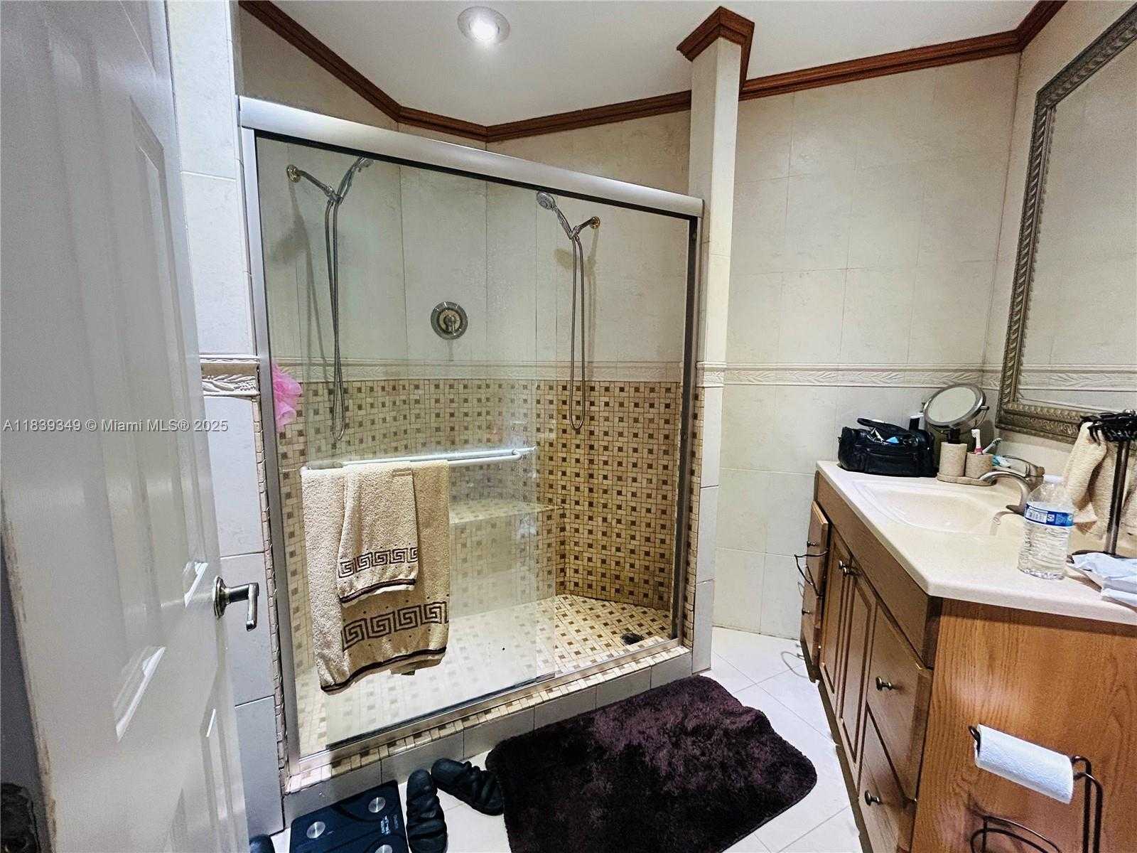 Small Image of 180 EAST 46TH ST, Hialeah Number 22