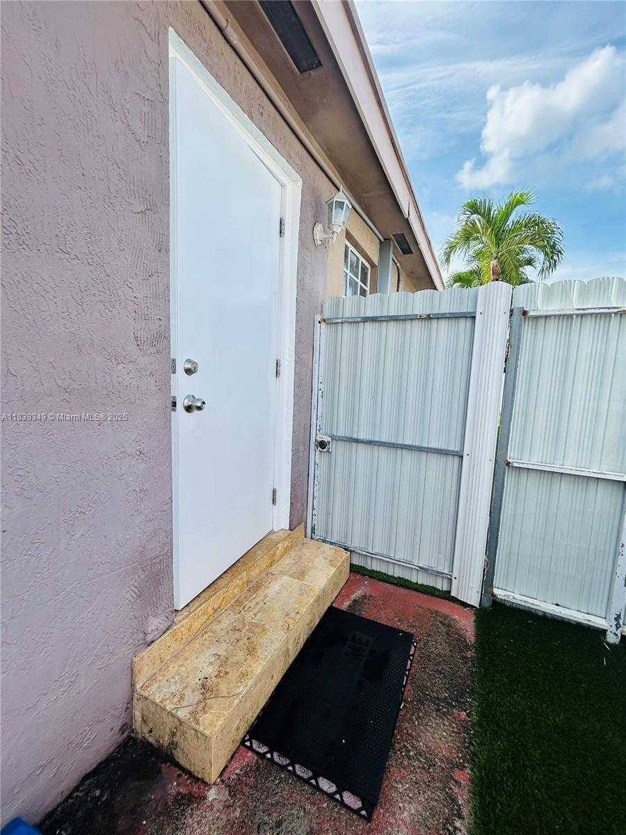 Small Image of 180 EAST 46TH ST, Hialeah Number 30