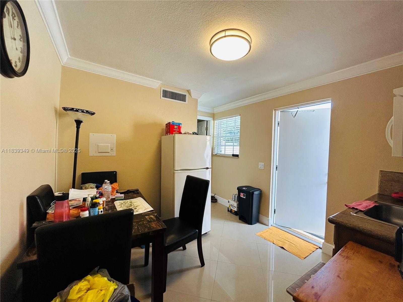 Small Image of 180 EAST 46TH ST, Hialeah Number 35