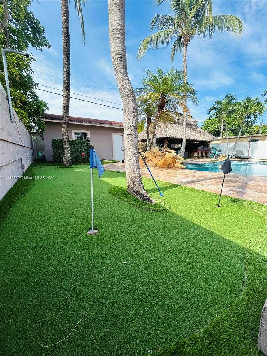 Small Image of 180 EAST 46TH ST, Hialeah Number 8