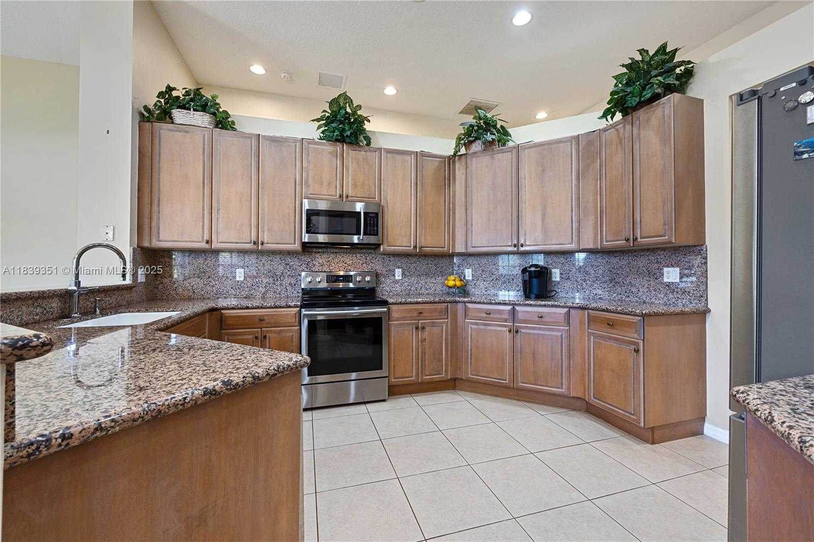 Small Image of 109 SOUTH WEST 128TH AVE, Plantation Number 21