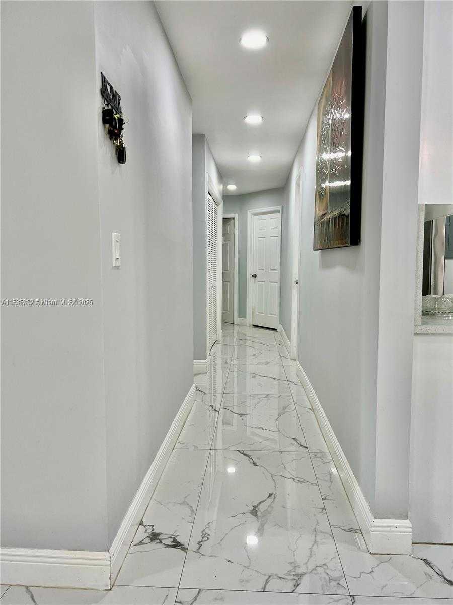 Small Image of 6120 SOUTH WEST 15TH CT, North Lauderdale Number 12