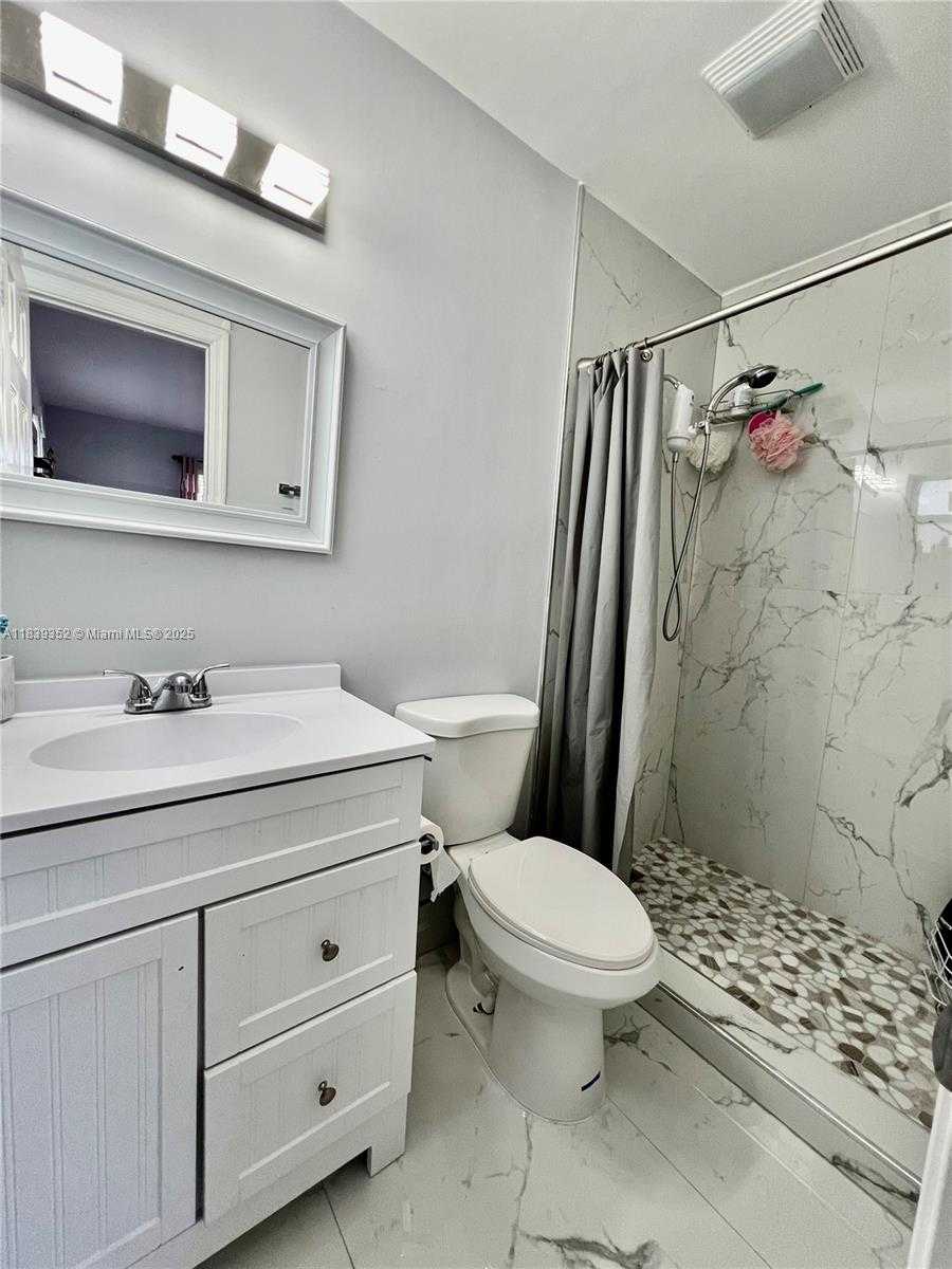 Small Image of 6120 SOUTH WEST 15TH CT, North Lauderdale Number 17