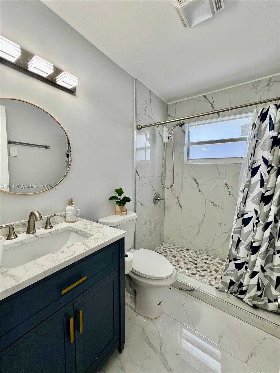 Small Image of 6120 SOUTH WEST 15TH CT, North Lauderdale Number 19