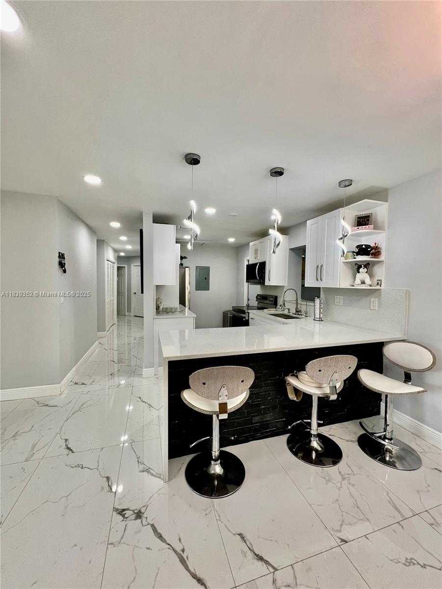 Small Image of 6120 SOUTH WEST 15TH CT, North Lauderdale Number 3