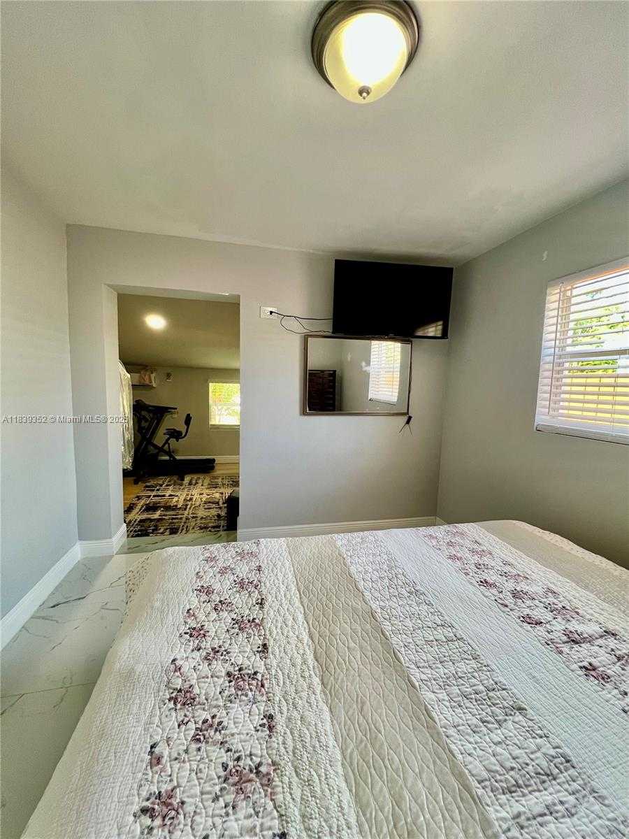 Small Image of 6120 SOUTH WEST 15TH CT, North Lauderdale Number 8