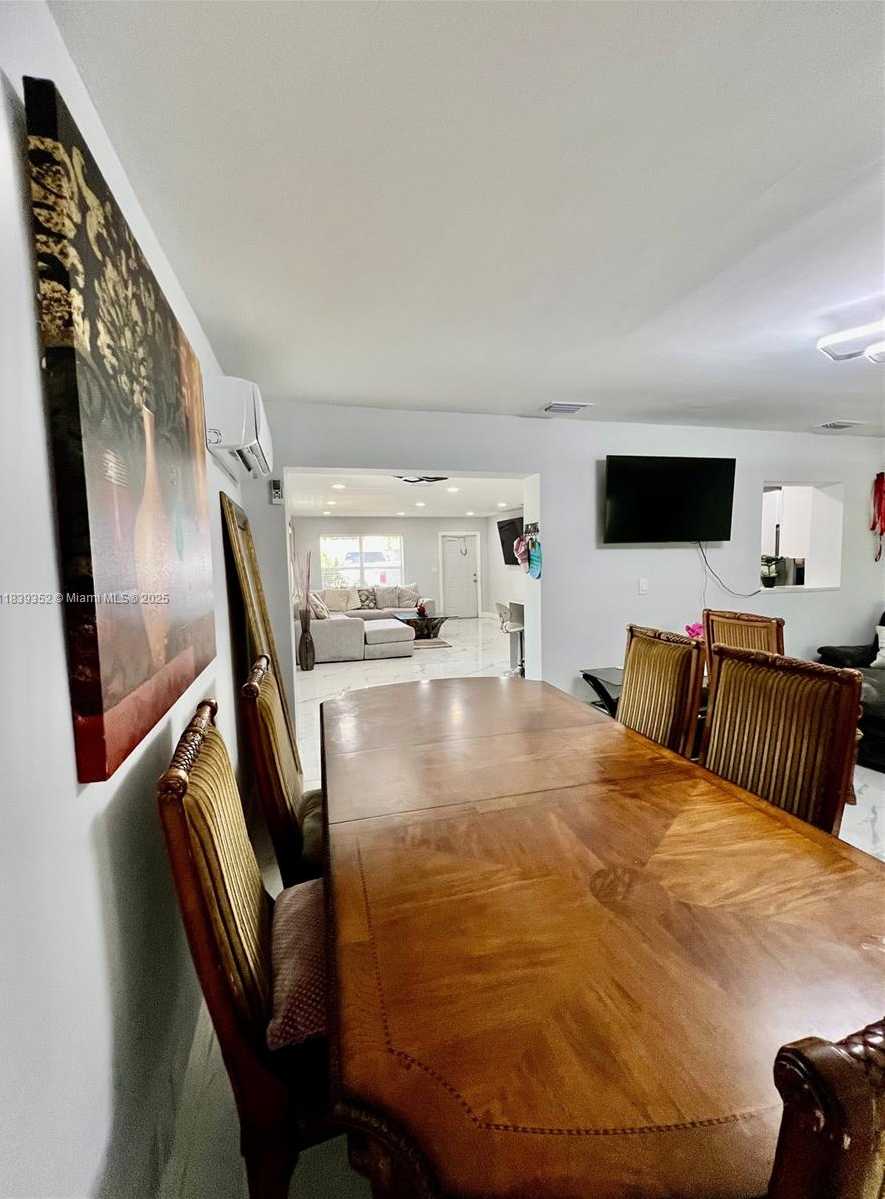 Small Image of 6120 SOUTH WEST 15TH CT, North Lauderdale Number 9