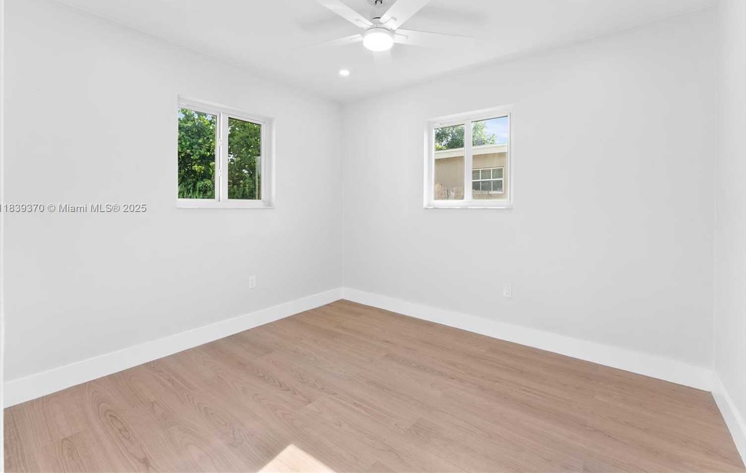 Small Image of 7021 SOUTH WEST 12TH ST, Pembroke Pines Number 20