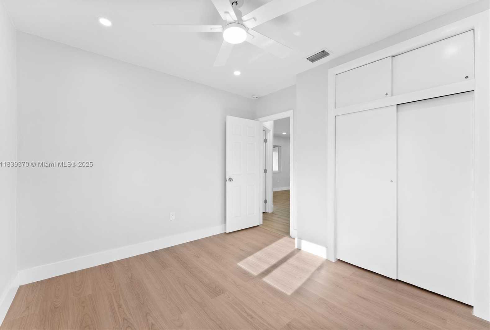 Small Image of 7021 SOUTH WEST 12TH ST, Pembroke Pines Number 22