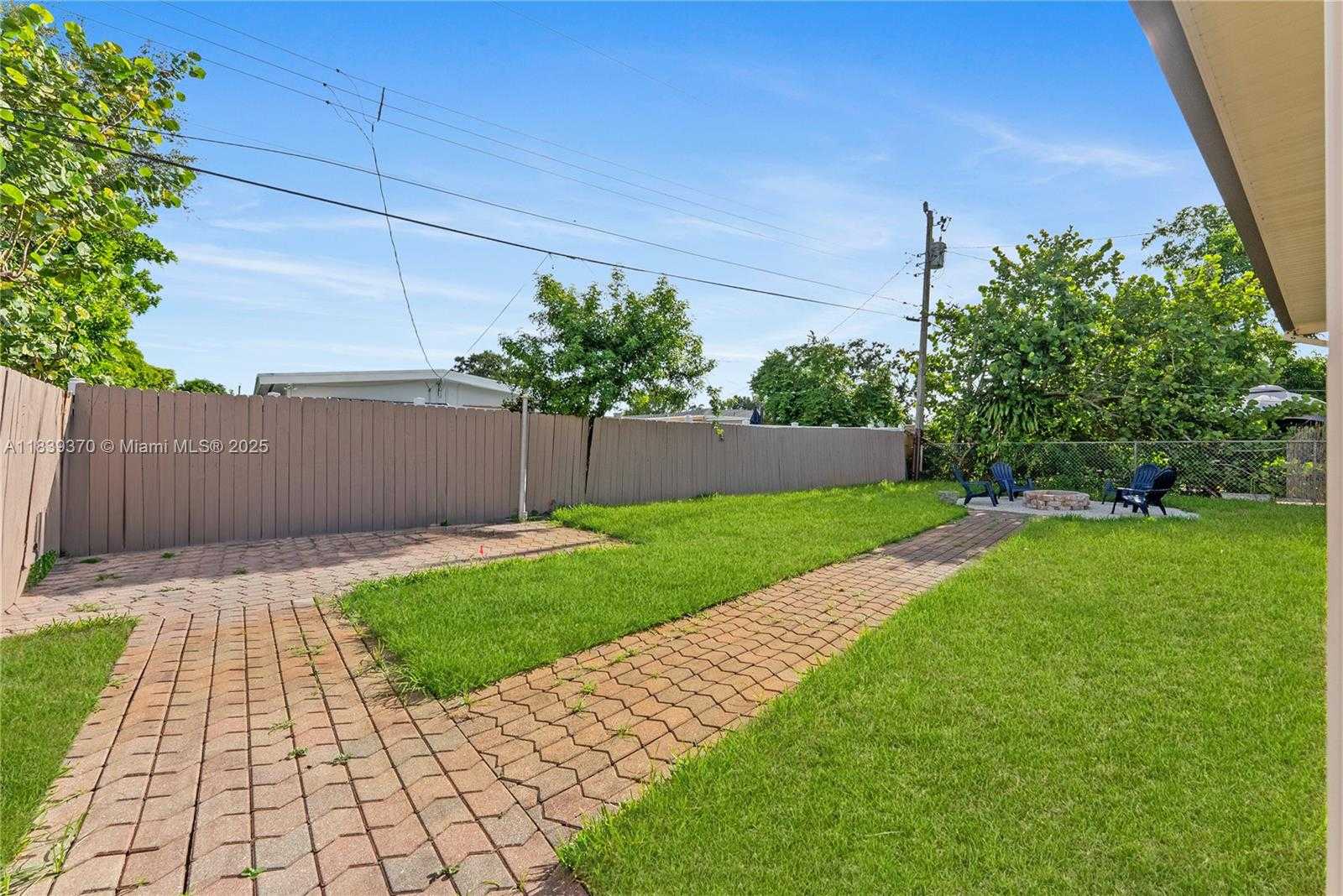 Small Image of 7021 SOUTH WEST 12TH ST, Pembroke Pines Number 30