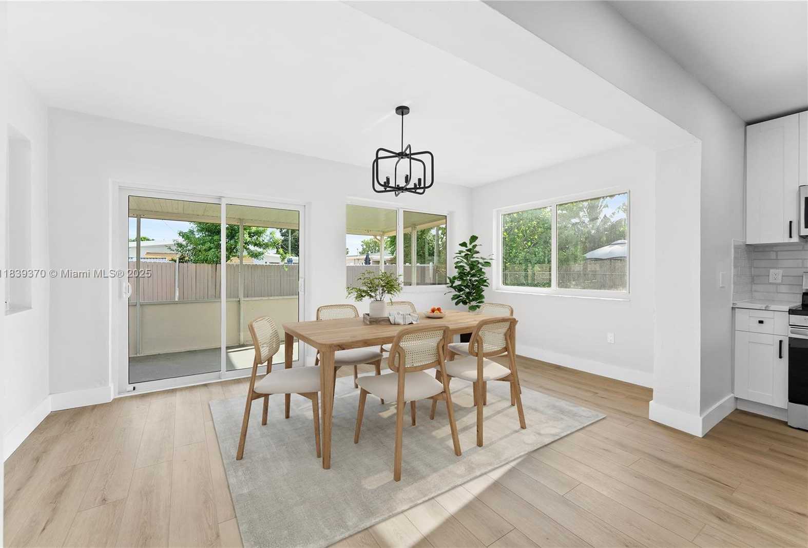 Small Image of 7021 SOUTH WEST 12TH ST, Pembroke Pines Number 6