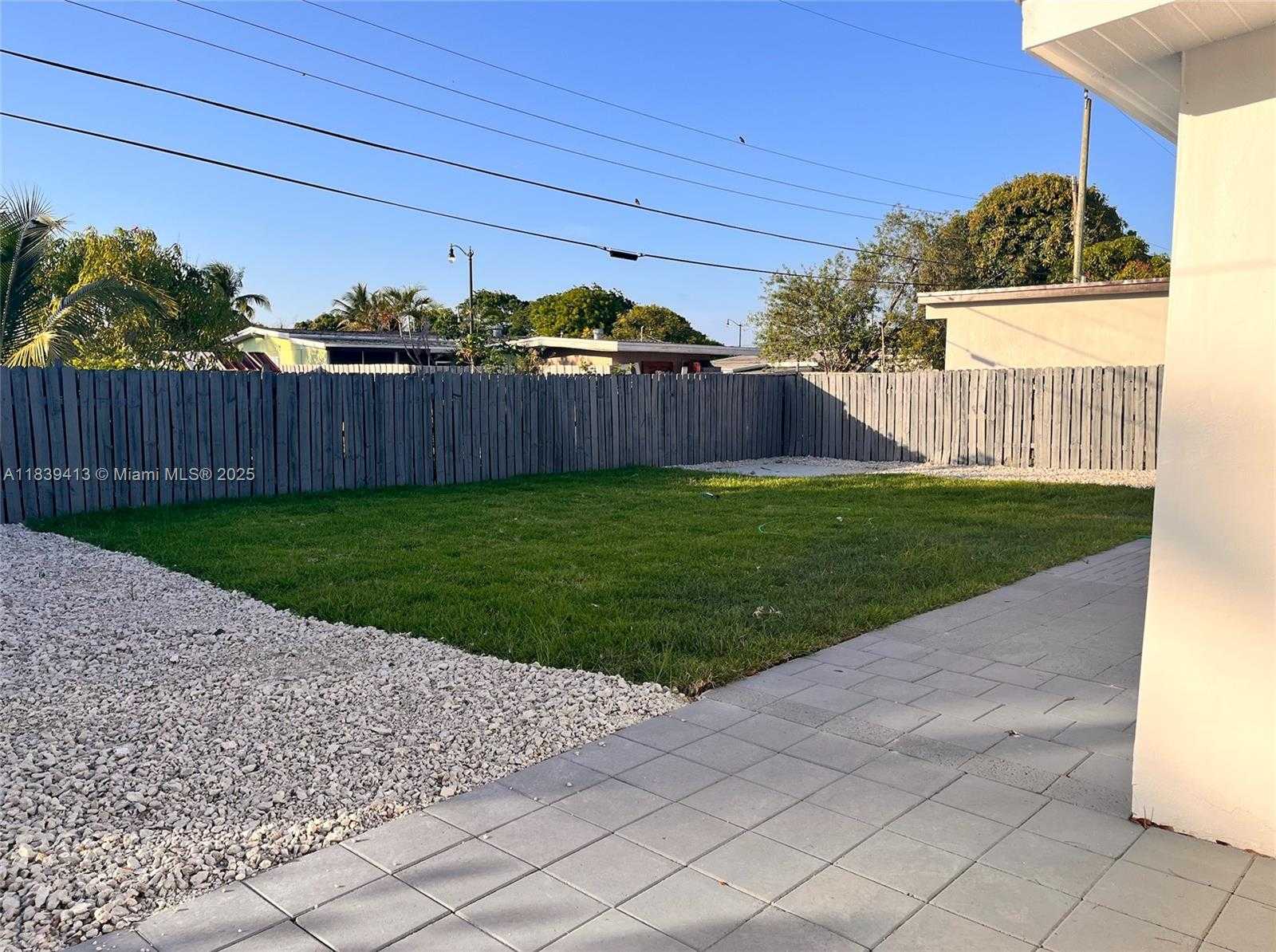Small Image of 1321 NORTH EAST 43RD CT, Pompano Beach Number 2