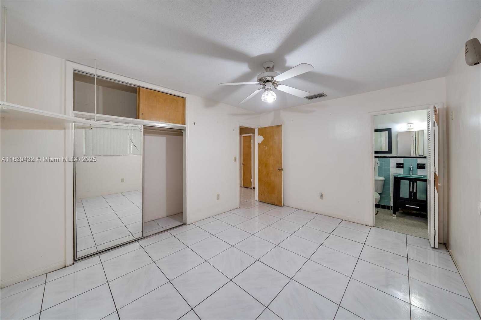 Small Image of 7140 FILLMORE ST, Hollywood Number 37