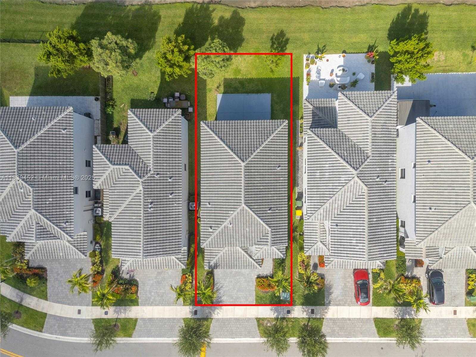 Small Image of 1412 SOUTH EAST 27TH TER, Homestead Number 37