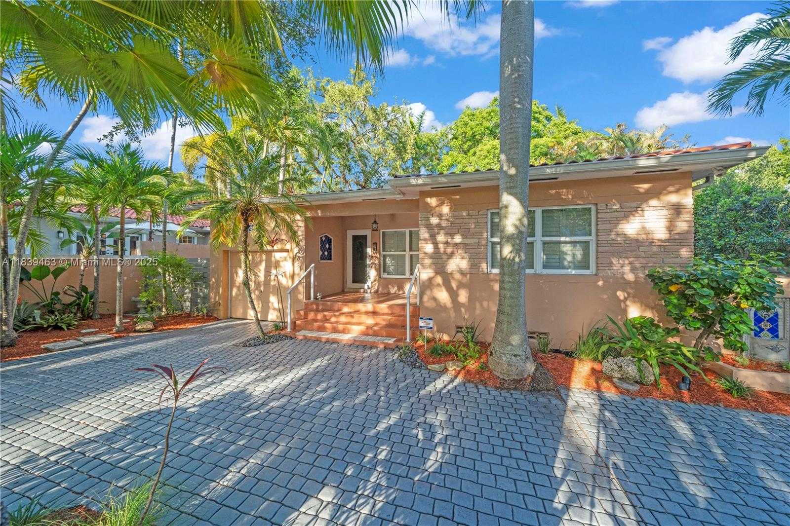 Small Image of 2665 SOUTH WEST 17TH AVE, Miami Number 30