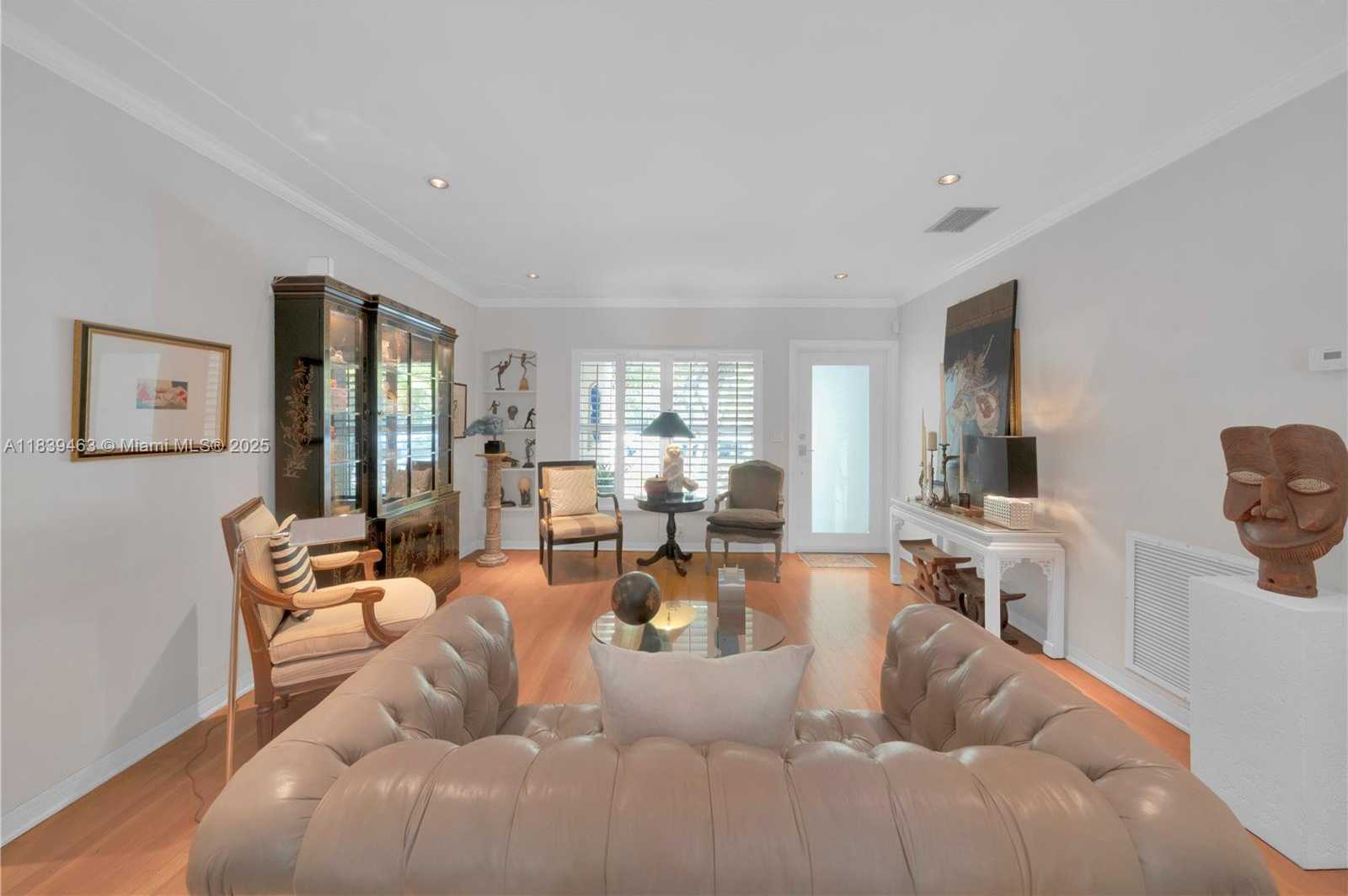Small Image of 2665 SOUTH WEST 17TH AVE, Miami Number 4