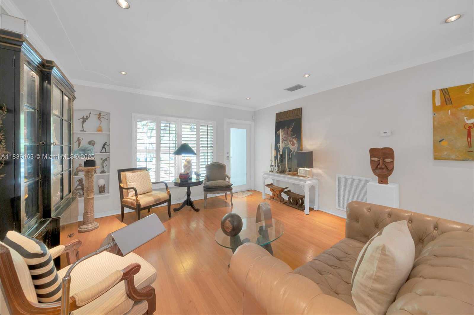Small Image of 2665 SOUTH WEST 17TH AVE, Miami Number 6