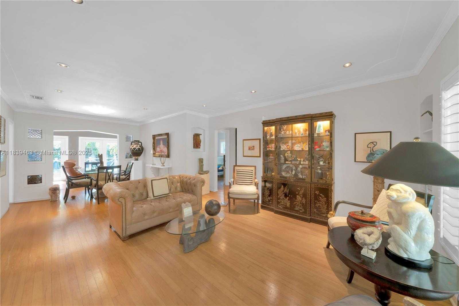 Small Image of 2665 SOUTH WEST 17TH AVE, Miami Number 7