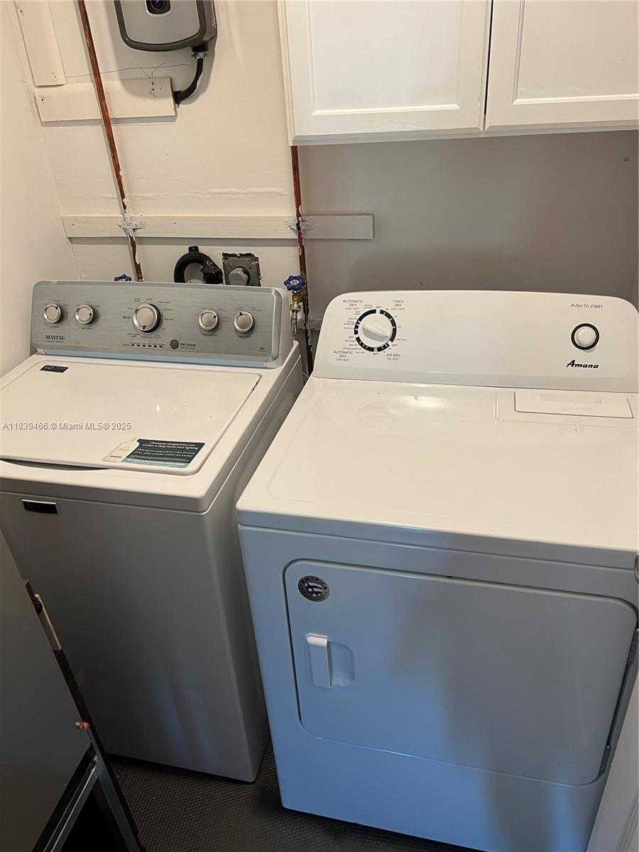 Small Image of 5803 ARTHUR ST, Hollywood Number 15