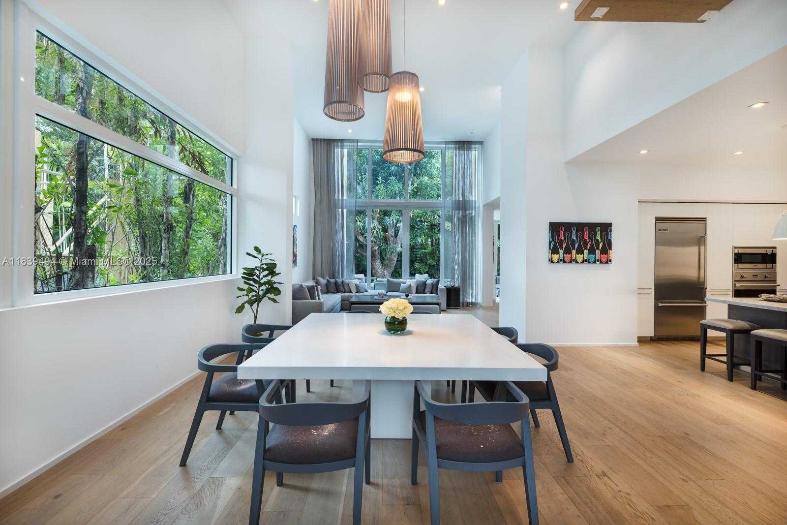 Small Image of 335 WEST 46TH ST, Miami Beach Number 10