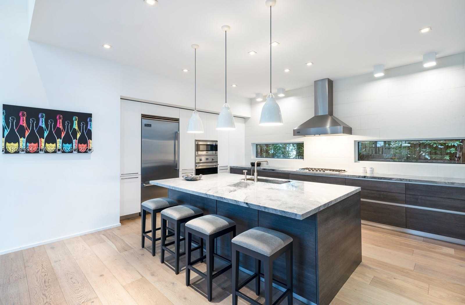 Small Image of 335 WEST 46TH ST, Miami Beach Number 12