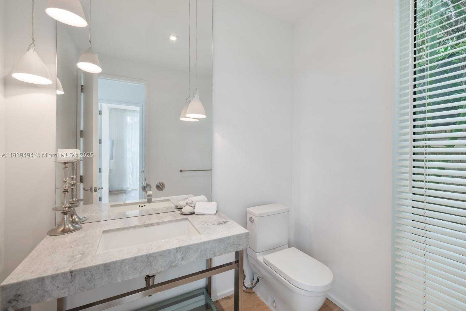 Small Image of 335 WEST 46TH ST, Miami Beach Number 21
