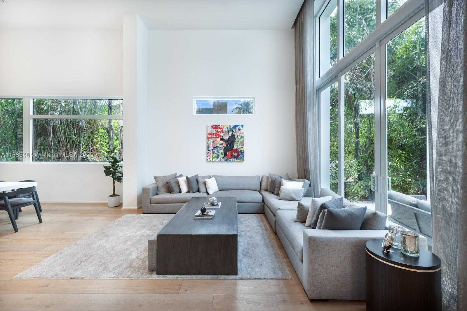 Small Image of 335 WEST 46TH ST, Miami Beach Number 27