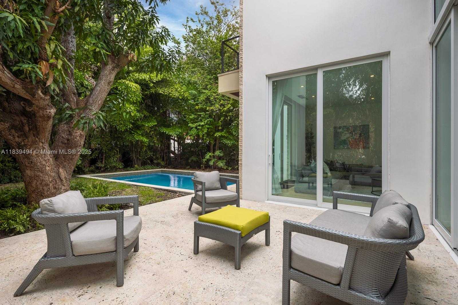 Small Image of 335 WEST 46TH ST, Miami Beach Number 6
