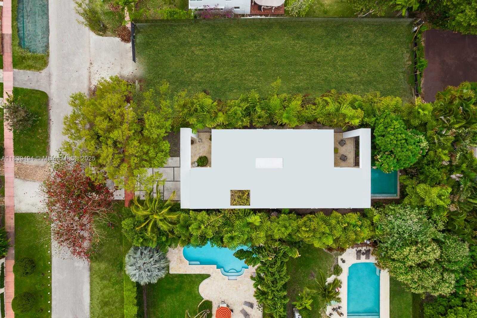 Small Image of 335 WEST 46TH ST, Miami Beach Number 7