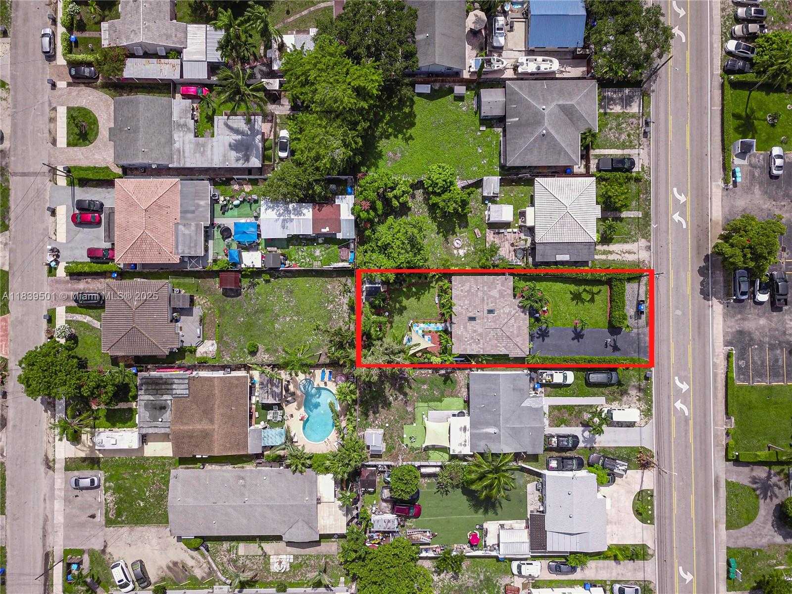 Small Image of 2245 JOHNSON ST, Hollywood Number 24